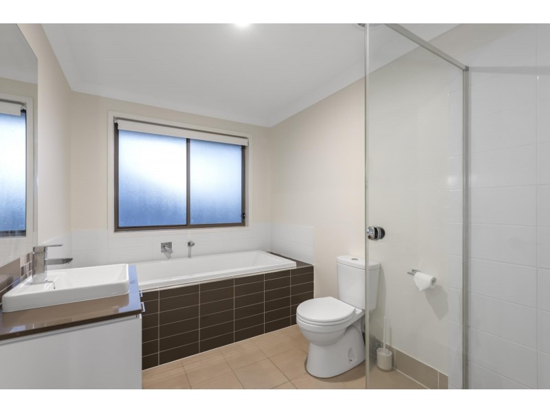 2 Alpine Lane, Pimpama QLD 4209