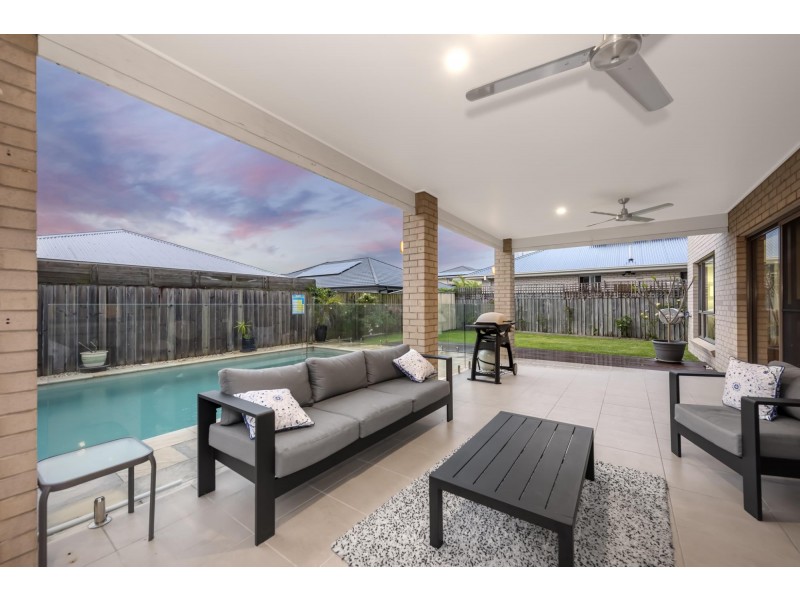 2 Alpine Lane, Pimpama QLD 4209
