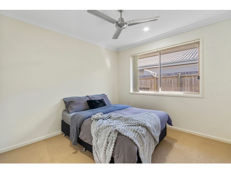 26 Percy Earl Crescent, Pimpama QLD 4209