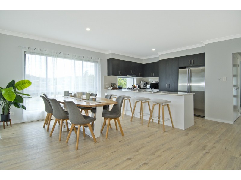 122 Coomera Springs Boulevard, Upper Coomera QLD 4209