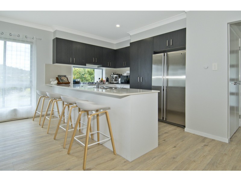 122 Coomera Springs Boulevard, Upper Coomera QLD 4209