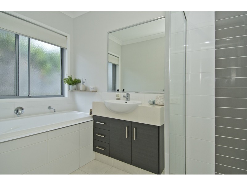 122 Coomera Springs Boulevard, Upper Coomera QLD 4209