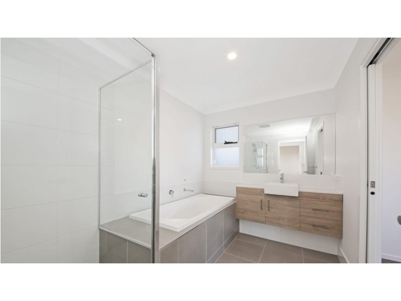 7 Mount Wheeler Street, Park Ridge QLD 4125