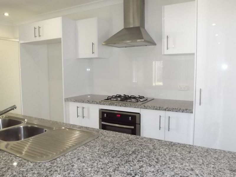 9 Winchester Crescent, Pimpama QLD 4209