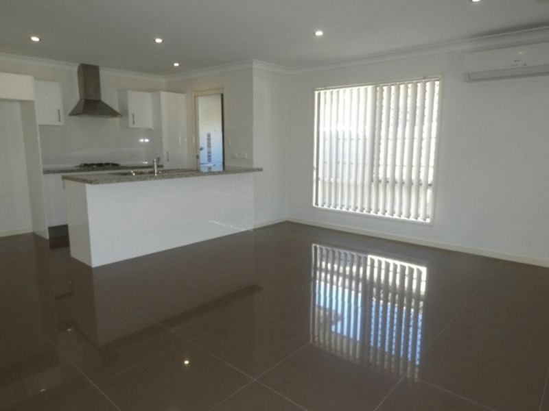 9 Winchester Crescent, Pimpama QLD 4209