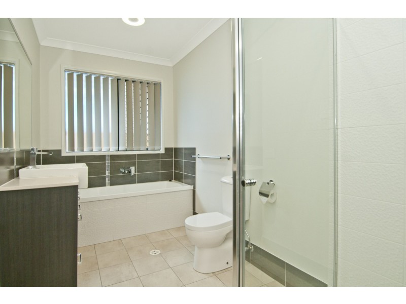 27 Amalfi Circuit, Jimboomba QLD 4280