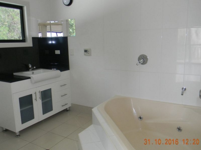 117 Mystery Road, Guanaba QLD 4210