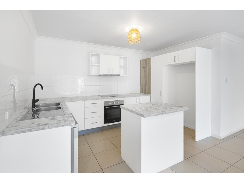 2/11 Stacer Street, Upper Coomera QLD 4209