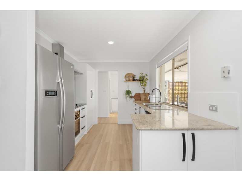 141 Discovery Drive, Helensvale QLD 4212