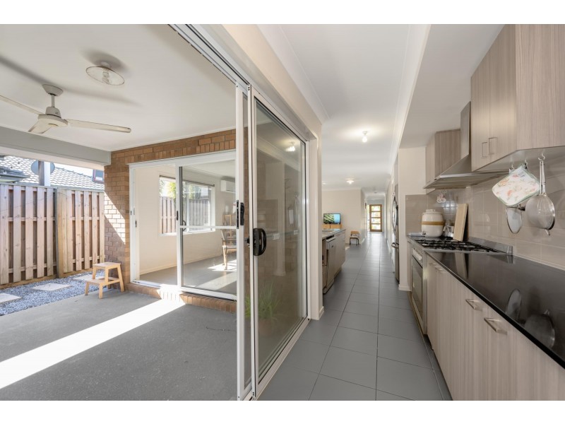 84 Lindeman Circuit, Pimpama QLD 4209