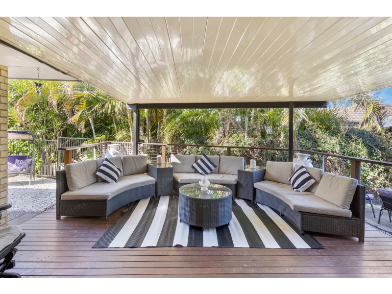 2/27 Heather Drive, Upper Coomera QLD 4209