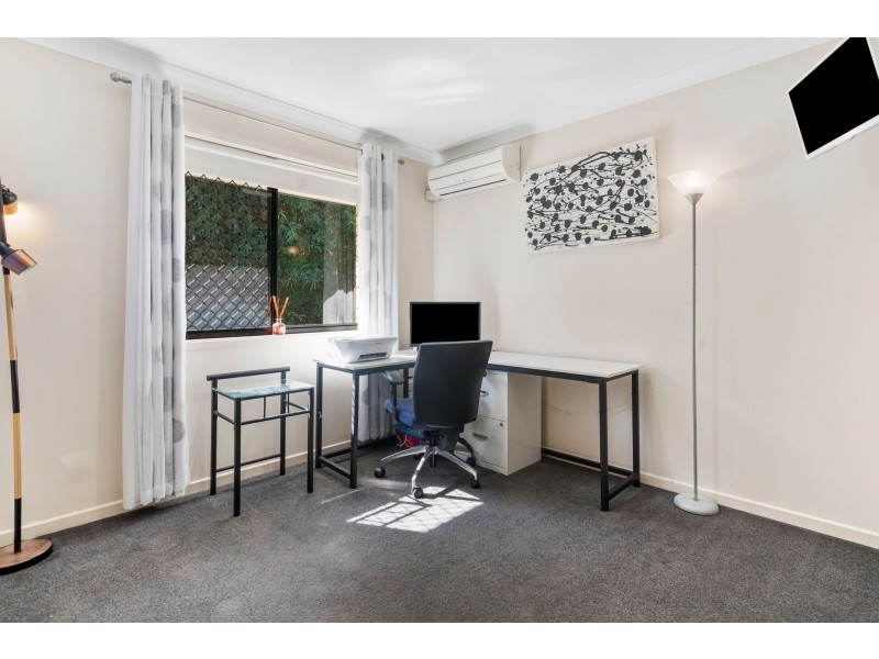 2/27 Heather Drive, Upper Coomera QLD 4209