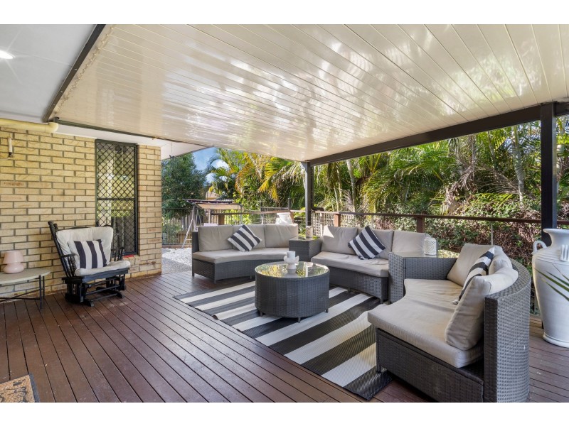 2/27 Heather Drive, Upper Coomera QLD 4209