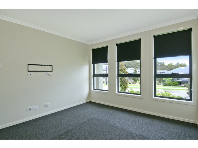 73 Challenger Way, Coomera QLD 4209