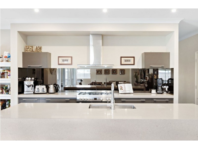 19 Gemini Circuit, Coomera QLD 4209