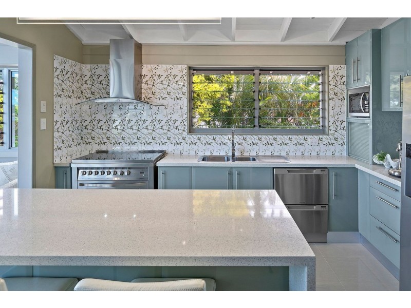 19 Warana Avenue, Steiglitz QLD 4207