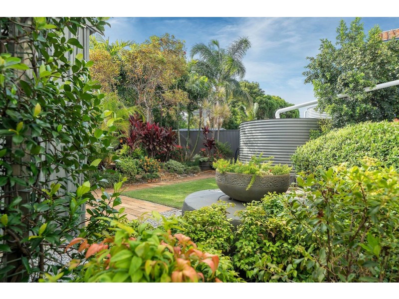 19 Warana Avenue, Steiglitz QLD 4207