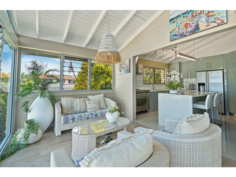 19 Warana Avenue, Steiglitz QLD 4207