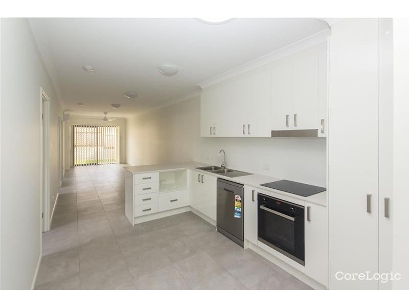 1/16 Seaford Street, Pimpama QLD 4209