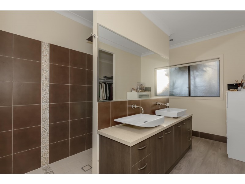 13 Picnic Creek Drive, Coomera QLD 4209