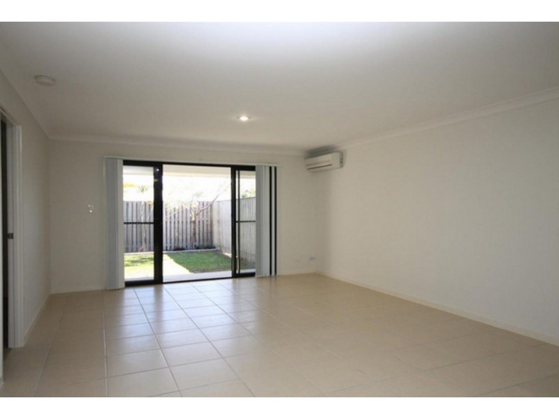 1/19 Conestoga Way, Upper Coomera QLD 4209