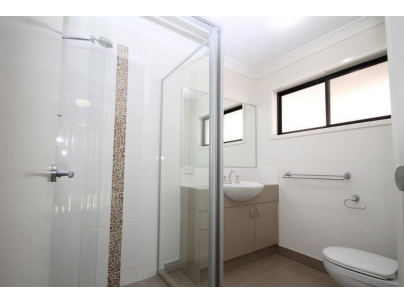 1/19 Conestoga Way, Upper Coomera QLD 4209