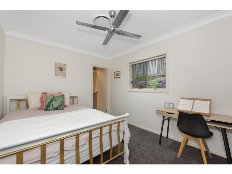 27 Buccaneer Way, Coomera Waters QLD 4209