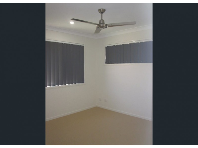 2/22 Hazel Street, Pimpama QLD 4209