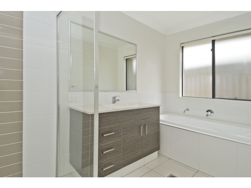 19 Stinson Circuit, Coomera QLD 4209