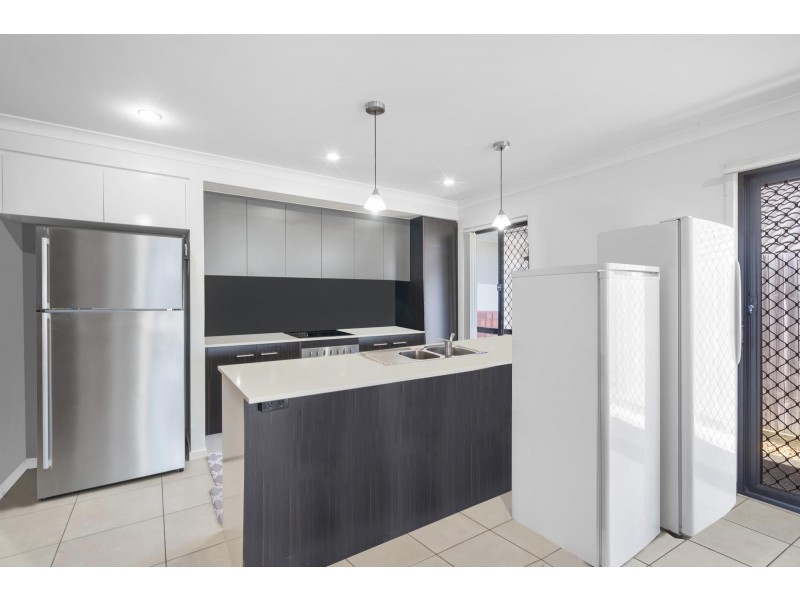 12 Gresswell Crescent, Upper Coomera QLD 4209