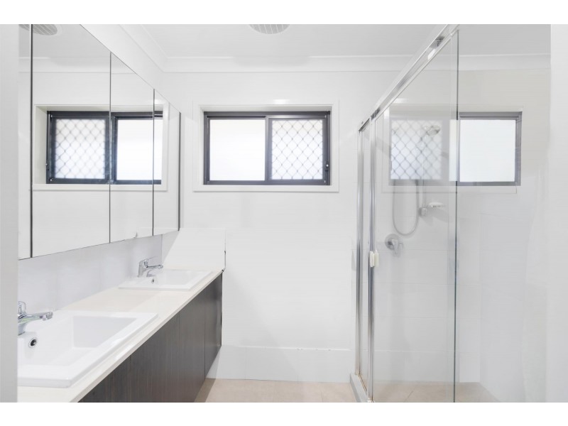 12 Gresswell Crescent, Upper Coomera QLD 4209