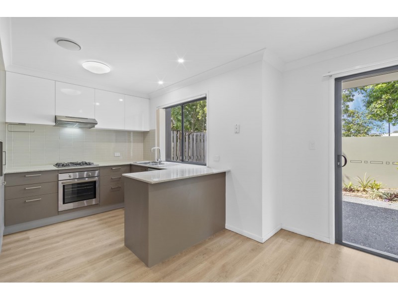 7/2 Jefferson Court, Upper Coomera QLD 4209