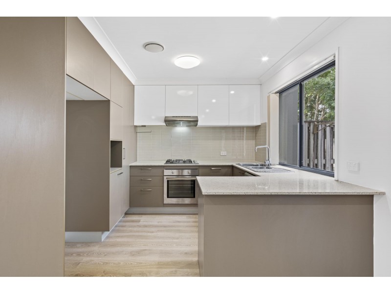 7/2 Jefferson Court, Upper Coomera QLD 4209