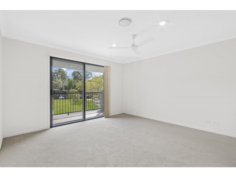 7/2 Jefferson Court, Upper Coomera QLD 4209