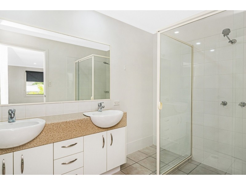 1 Brilliant Lane, Coomera Waters QLD 4209