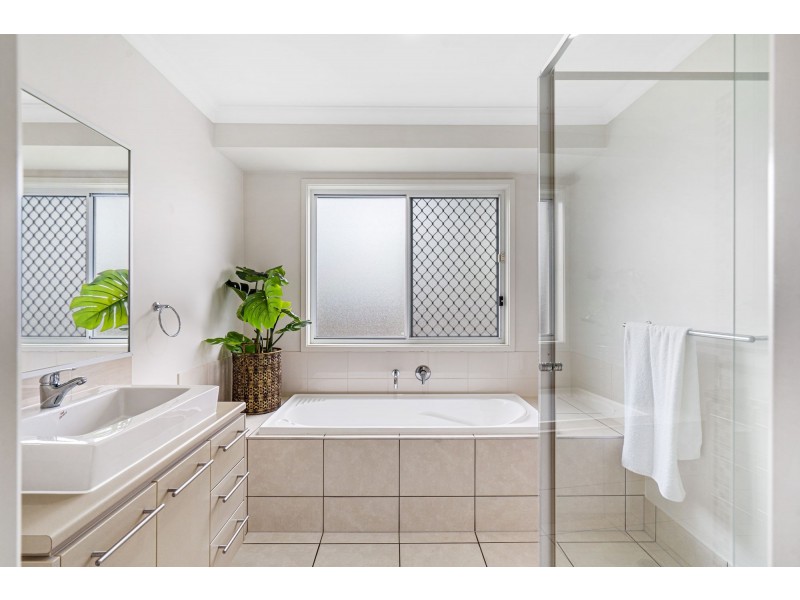 7 Severn Street, Coomera QLD 4209