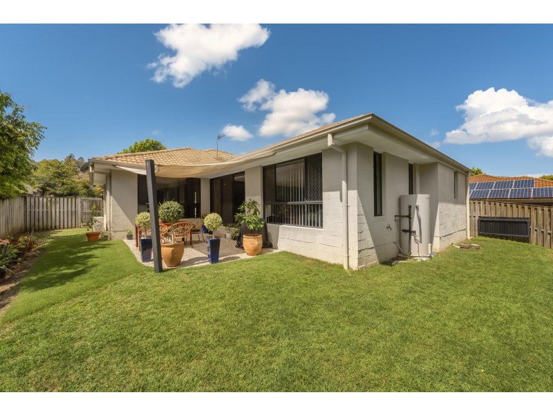 17 Gerard Street, Pacific Pines QLD 4211