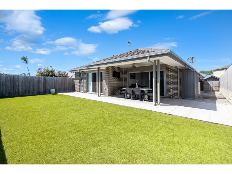27 Summerhill Crescent, Ormeau Hills QLD 4208