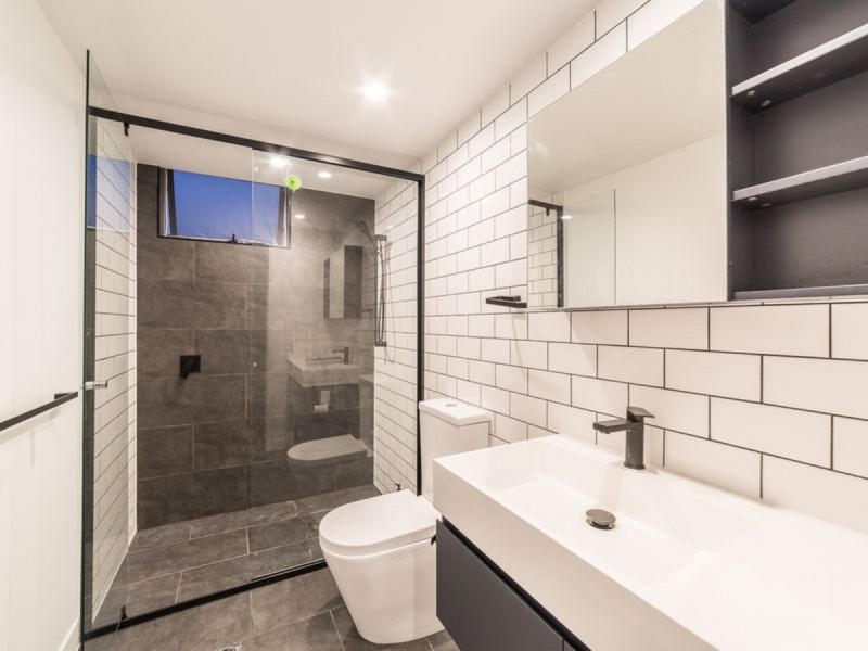 215/1 Hart Street, Ashmore QLD 4214