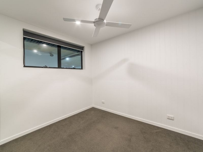 215/1 Hart Street, Ashmore QLD 4214