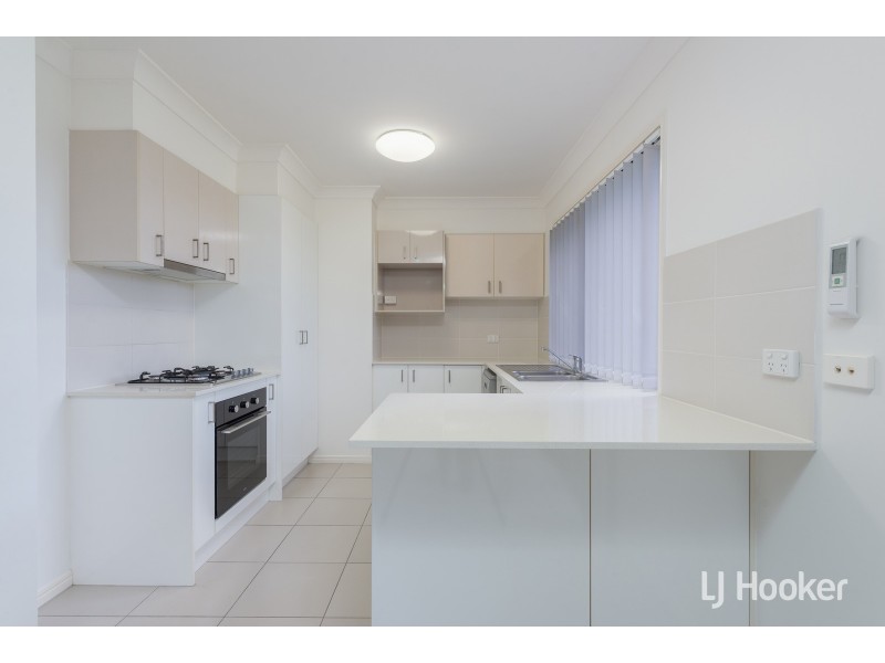 10 John Crescent, Pimpama QLD 4209