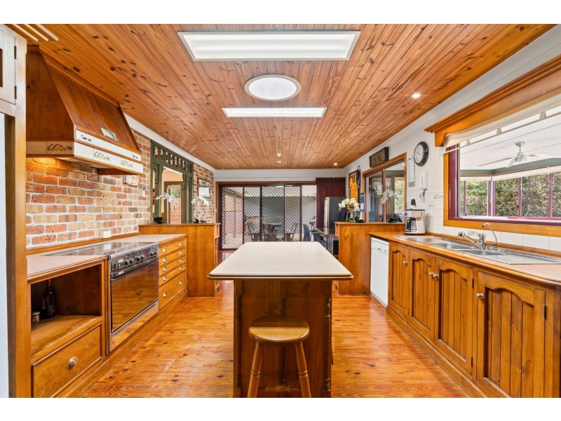 7 High Ridge Road, Gaven QLD 4211