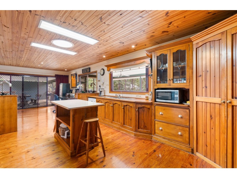 7 High Ridge Road, Gaven QLD 4211