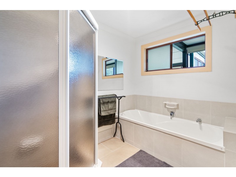 7 High Ridge Road, Gaven QLD 4211