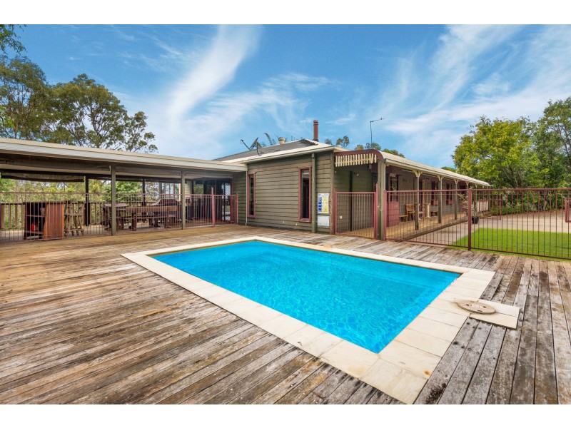 7 High Ridge Road, Gaven QLD 4211