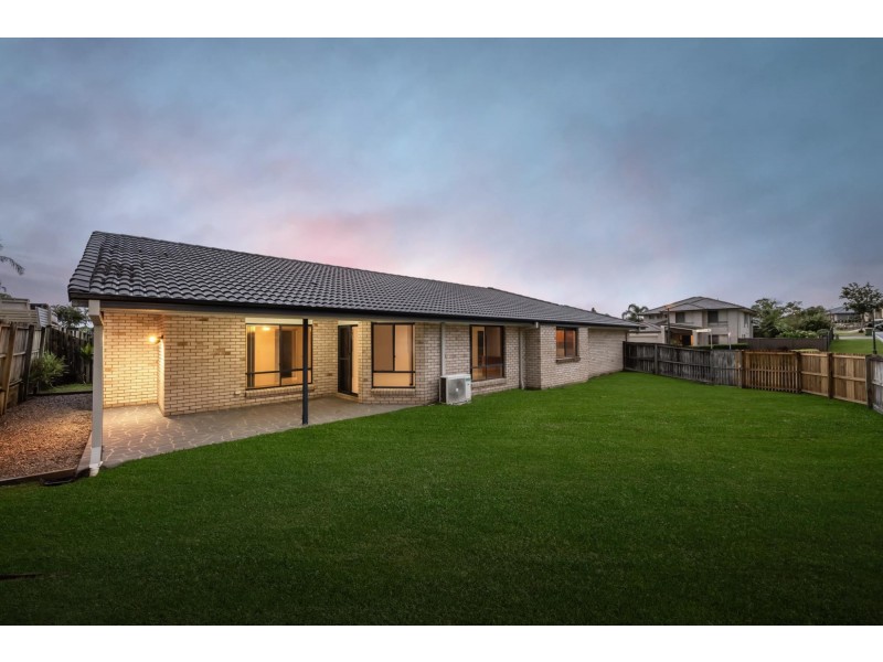 8 Glasswing Drive, Upper Coomera QLD 4209