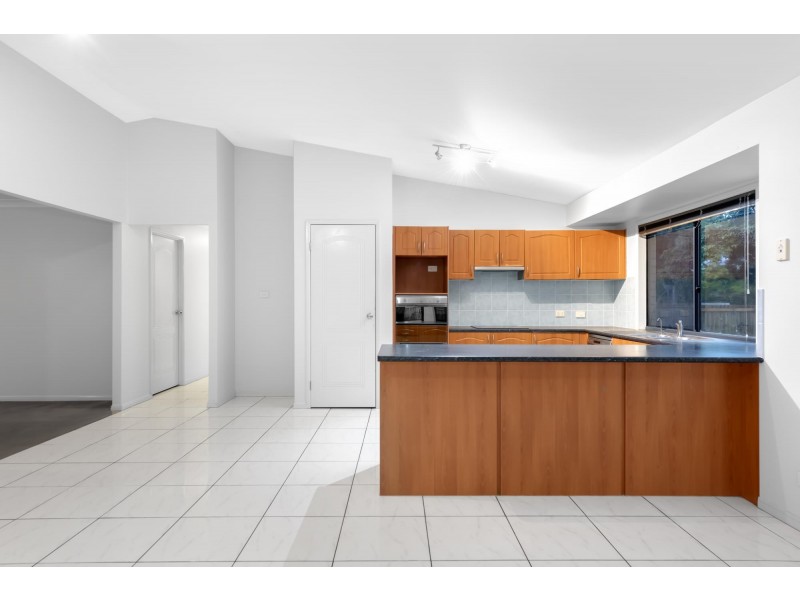 8 Glasswing Drive, Upper Coomera QLD 4209