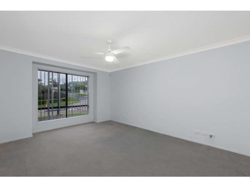 8 Glasswing Drive, Upper Coomera QLD 4209