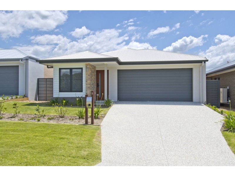 5 Zucanna Avenue, Ormeau QLD 4208