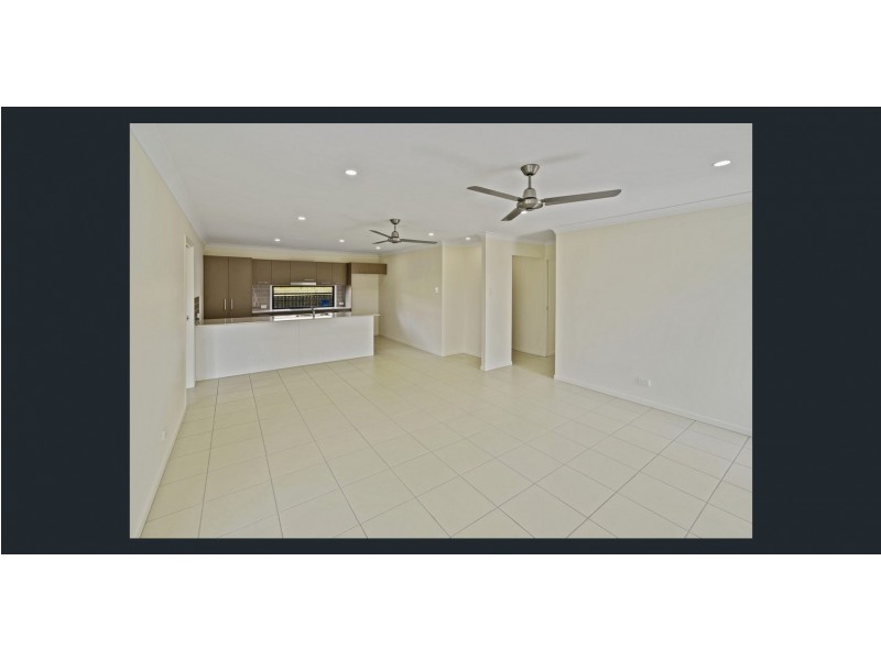 9 Village Boulevard, Pimpama QLD 4209